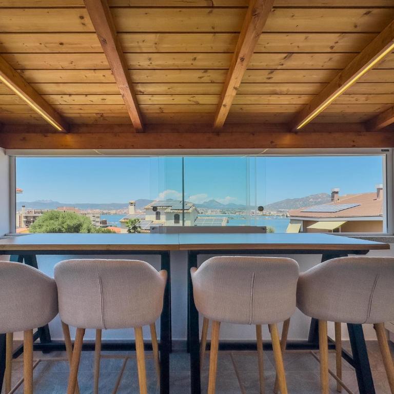 bbolbia - bed and breakfast - Camera Familiare con Vista Mare - 1