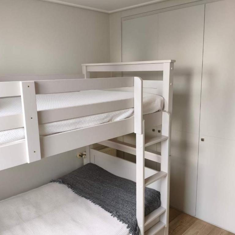 Coastal 4 Bedroom for 7 Near Concon Beach - Apartment - 12