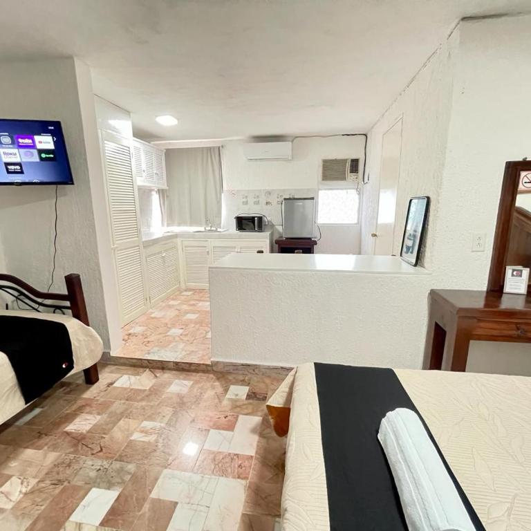 Hotel Farallon Inn Cancún - Luxury Quadruple Room - 1
