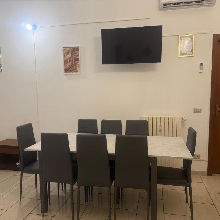 Milan Central Station Bliss - Appartamento con 3 Camere da Letto e con Balcone - 56