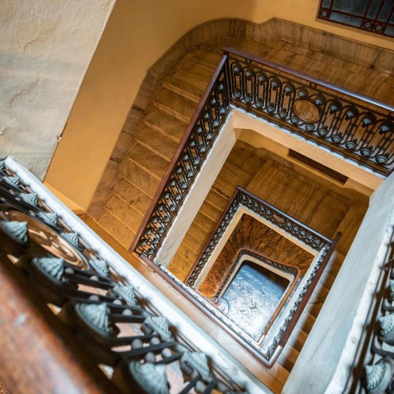 Historia y diseño en Palacio Salvo - One-Bedroom Apartment - 20