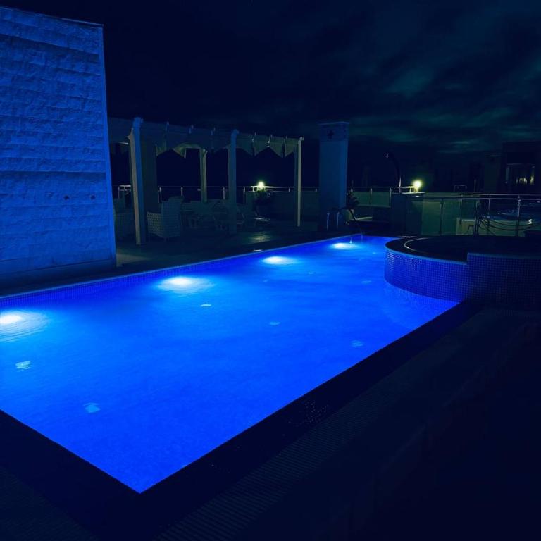 SF Apartments Lux - Two-Bedroom Apartment with Balcony and Sea View - 23