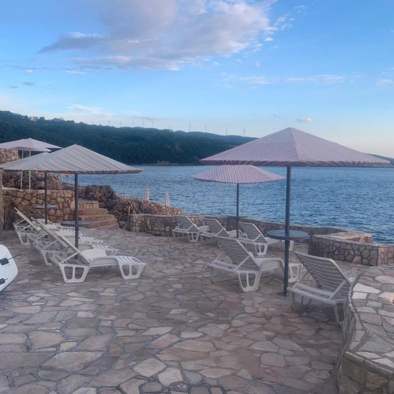 SF Apartments Lux - Two-Bedroom Apartment with Balcony and Sea View - 27