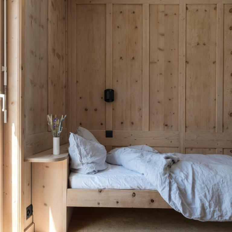 Boutique Hotel ÜJA - Einzelzimmer mit Balkon - 1