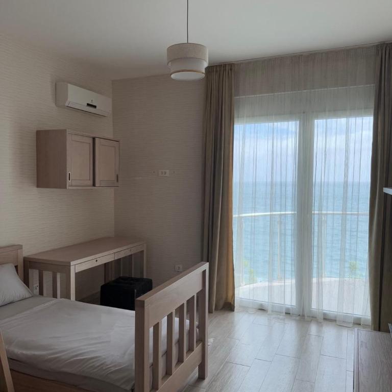 SF Apartments Lux - Two-Bedroom Apartment with Sea View - 31