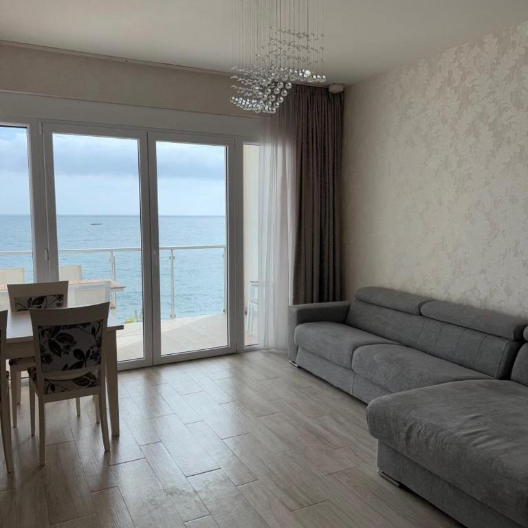 SF Apartments Lux - Two-Bedroom Apartment with Sea View - 23