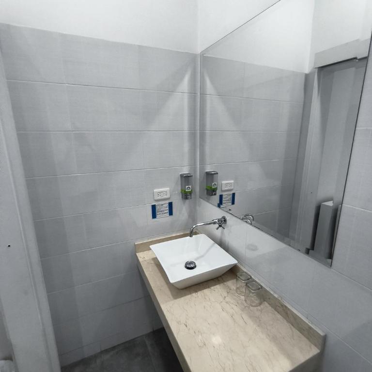 In Situ Hotel - Habitación Individual - 4