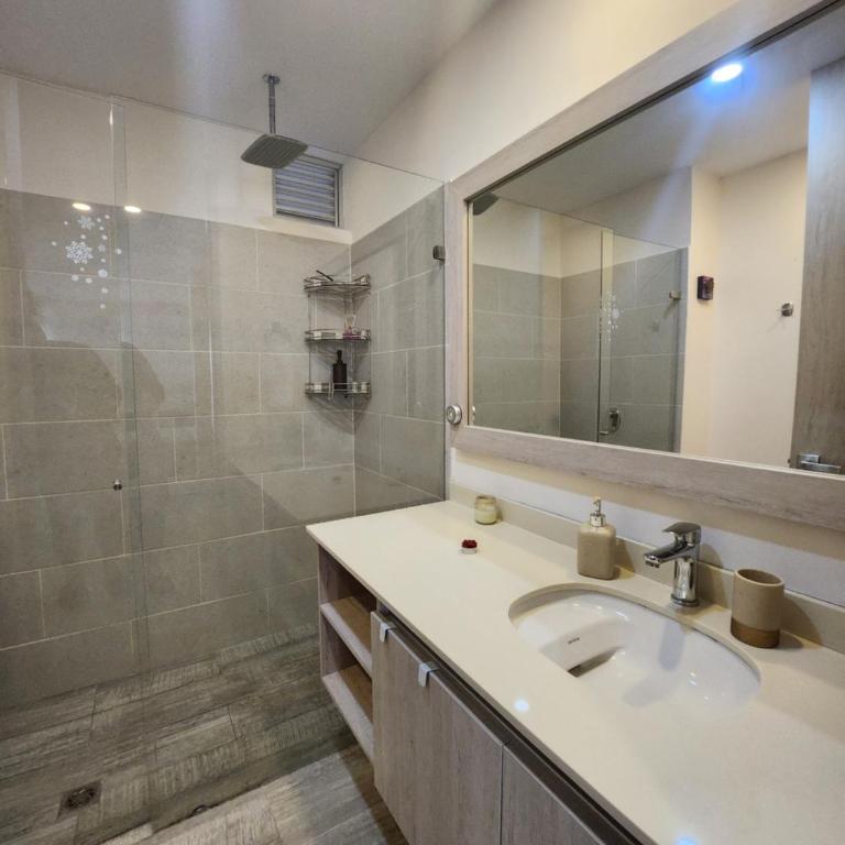 Cartagena Exclusive Apartment with Jacuzzi - Apartamento de 1 dormitorio con balcón y vistas al mar - 13