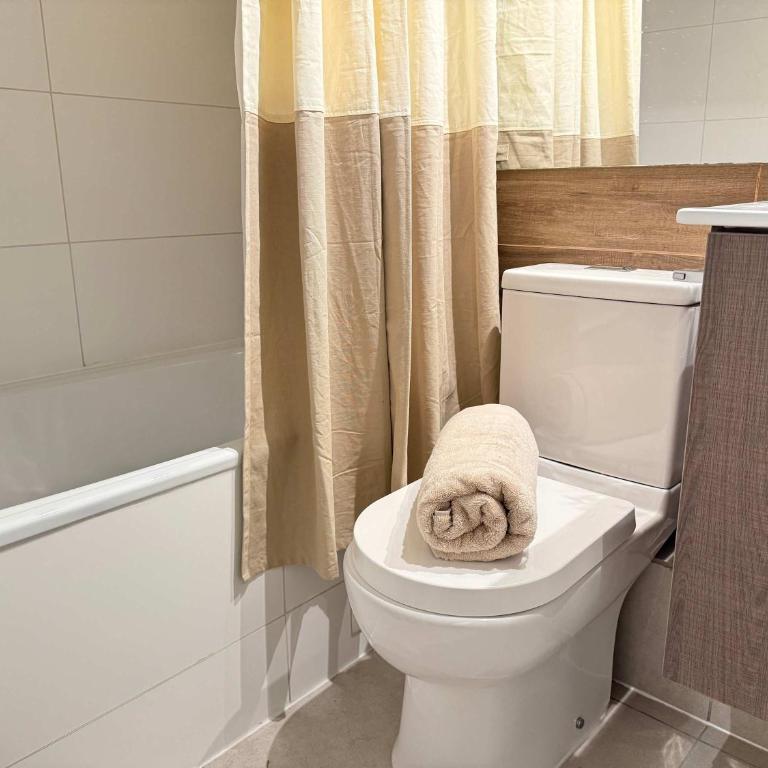 HOM I Depto con Parking cerca al Metro Santa Lucia - Apartment - 5