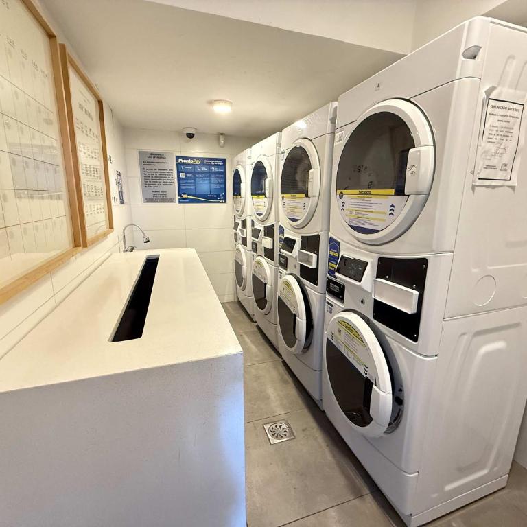 HOM I Depto con Parking cerca al Metro Santa Lucia - Apartment - 54