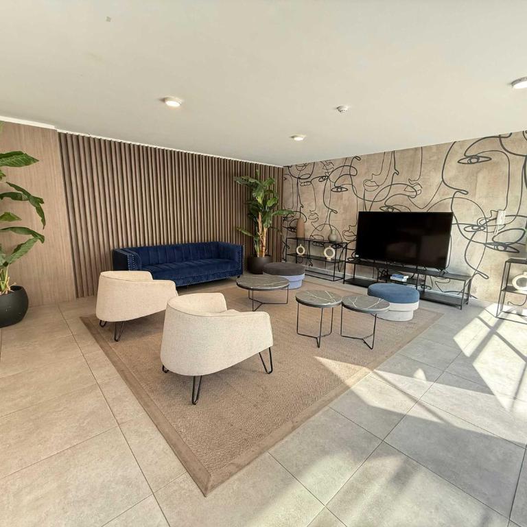 HOM I Depto con Parking cerca al Metro Santa Lucia - Apartment - 64