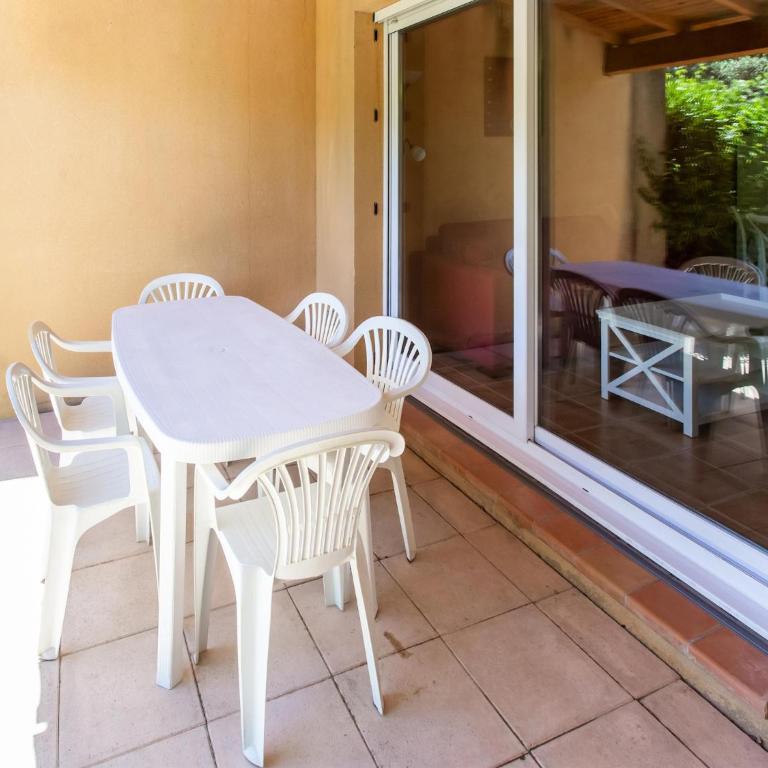 Holiday Home in Arles with Pool & Terrace - Maison de Vacances 2 Chambres - 29