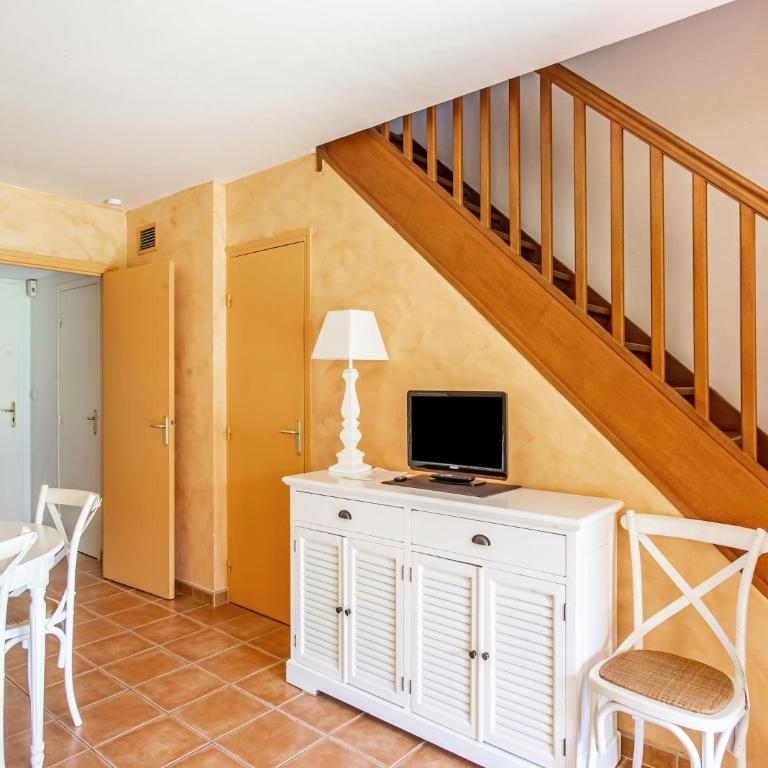 Holiday Home in Arles with Pool & Terrace - Maison de Vacances 2 Chambres - 19