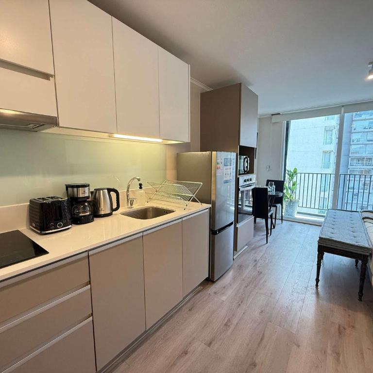 HOM I WiFi AA 4 minutos del Metro Santa Lucia - Apartment - 5
