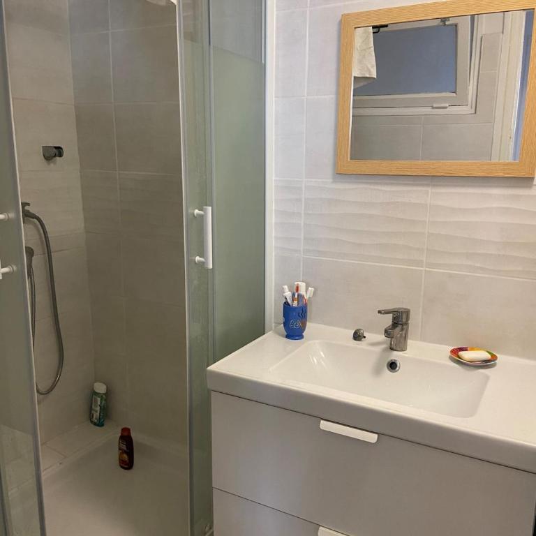 Hyper center of Bandol! - Apartment mit 2 Schlafzimmern - 5