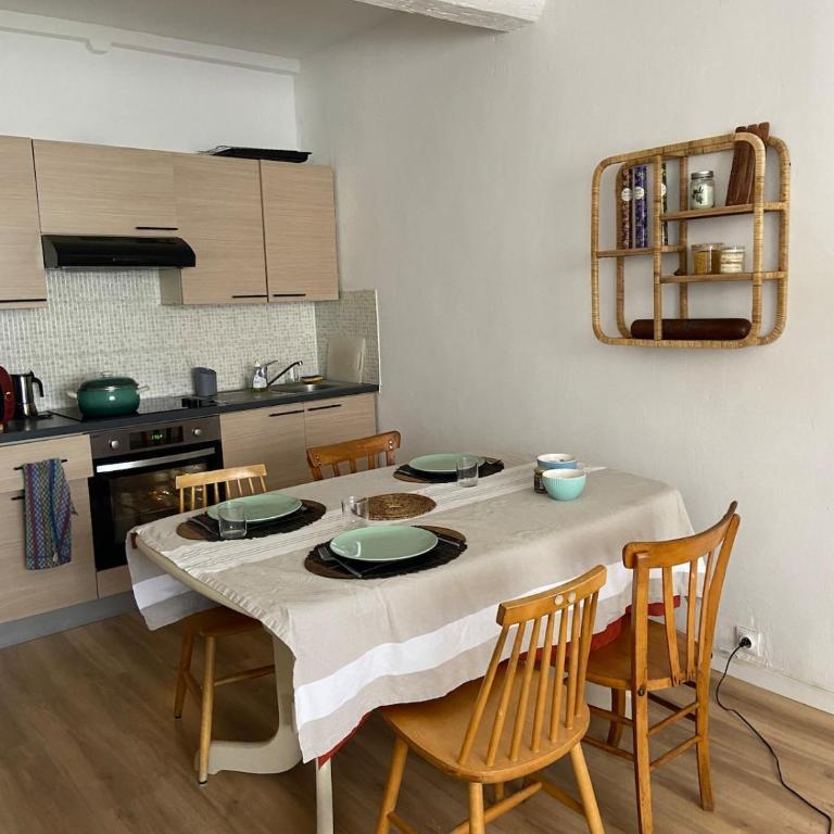 Hyper center of Bandol! - Apartment mit 2 Schlafzimmern - 6