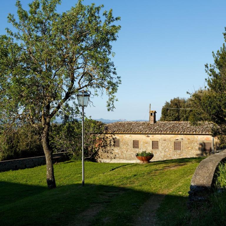 Elegant 2-Bedroom Holiday Home in Tuscan - Two-Bedroom Holiday Home - 1