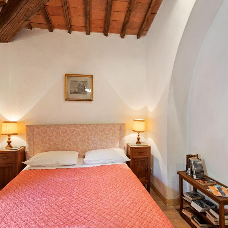 Elegant 2-Bedroom Holiday Home in Tuscan - Two-Bedroom Holiday Home - 23
