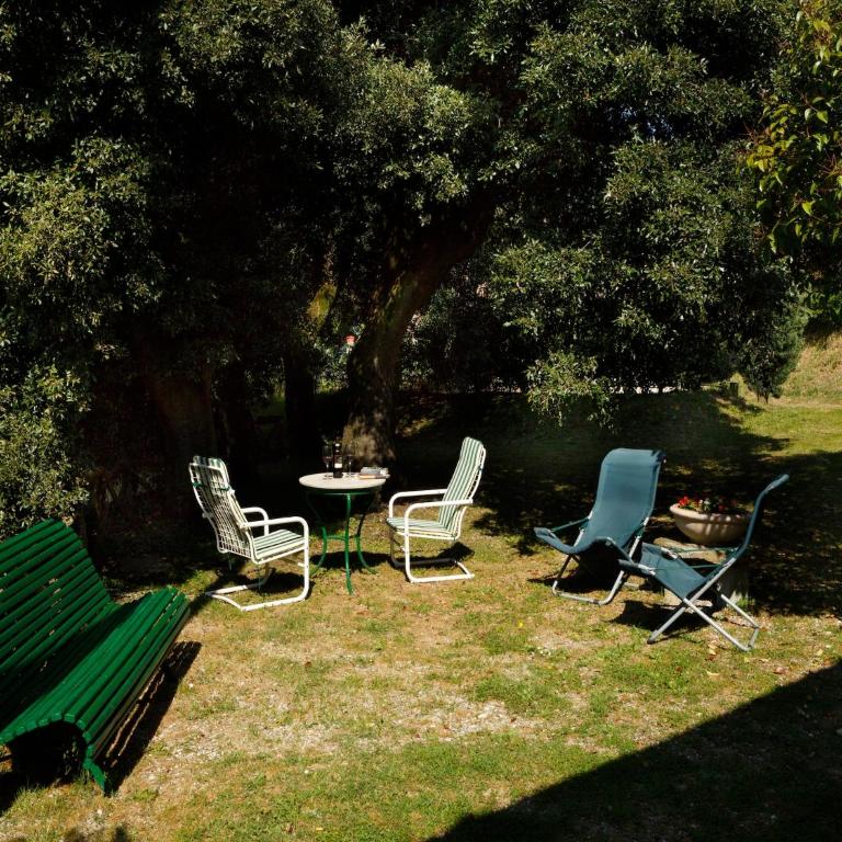 Elegant 2-Bedroom Holiday Home in Tuscan - Two-Bedroom Holiday Home - 33