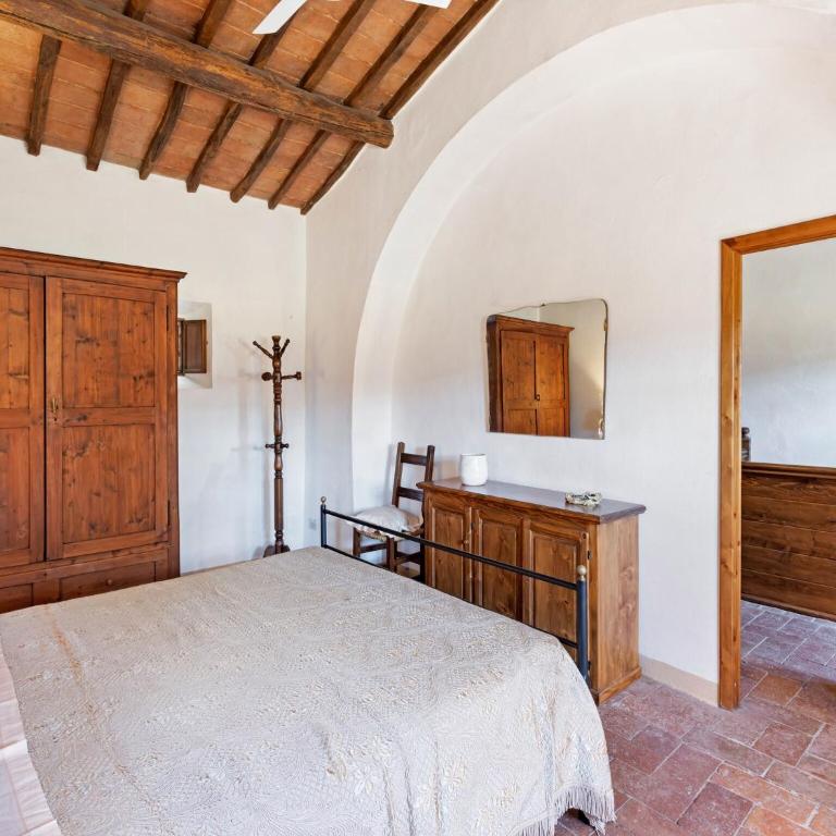 Elegant 2-Bedroom Holiday Home in Tuscan - Two-Bedroom Holiday Home - 24