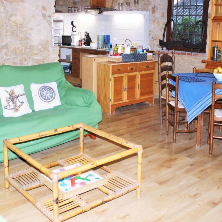 Holiday Home in Catalonia near Cala Pedrosa Beach - Casa de vacaciones de 1 dormitorio - 8