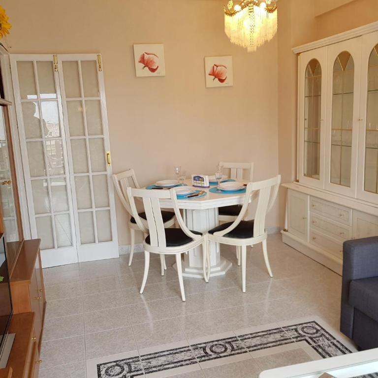 Apartment in Fuengirola by Mediterranean Beach - Apartamento de 1 dormitorio - 3