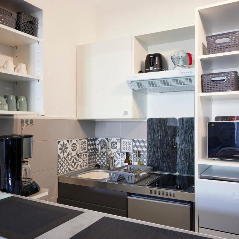 Charmant studio rénové en centre-ville, balcon, animaux acceptés, Wifi - FR-1-555-118 - Estudio - 6
