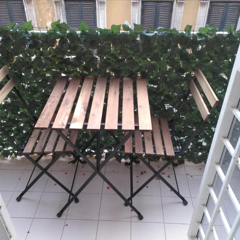 Vatican Relais Rome - Camera Matrimoniale Superior con Letto Supplementare e Balcone - 13