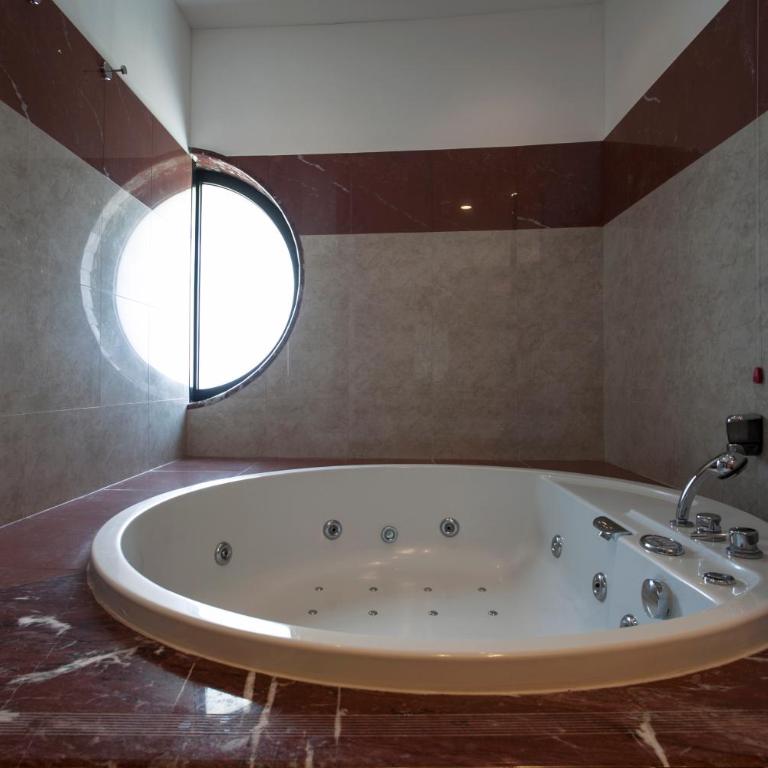 Grand Hotel la Chiusa di Chietri - Junior Suite Deluxe - 2