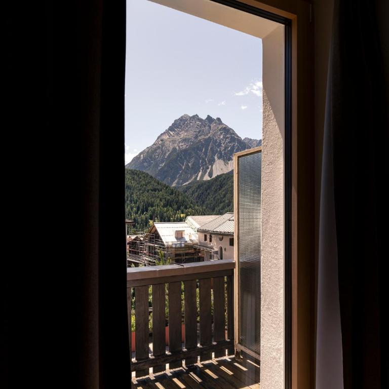Boutique Hotel ÜJA - Einzelzimmer mit Balkon - 3