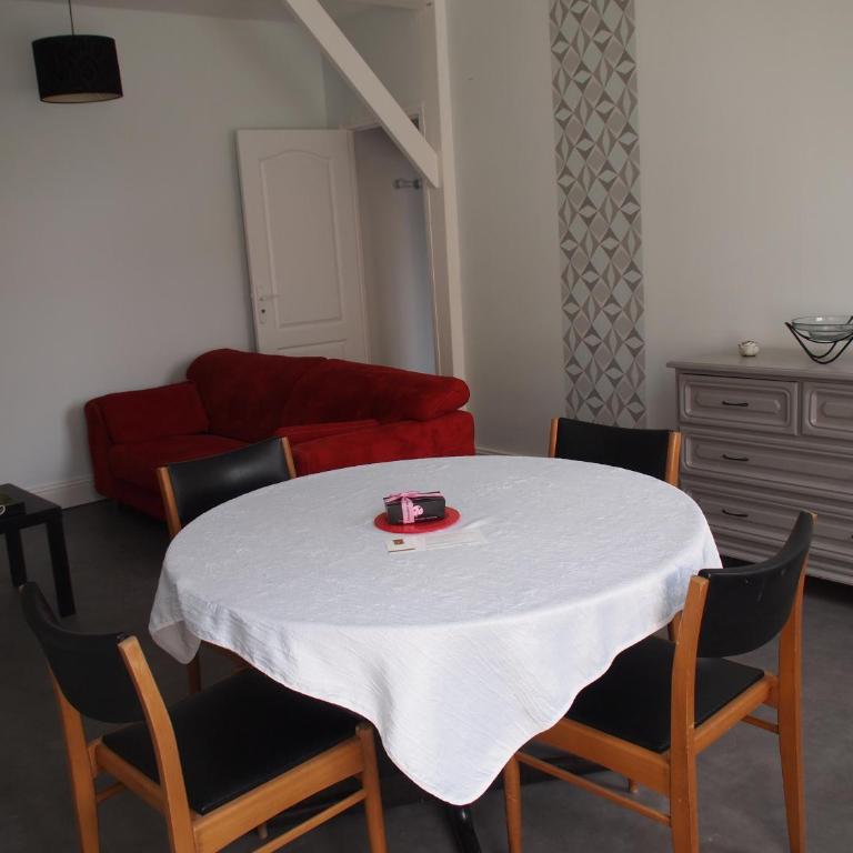 Gites de la Haute Ville - Appartement - Vue sur Jardin - 8