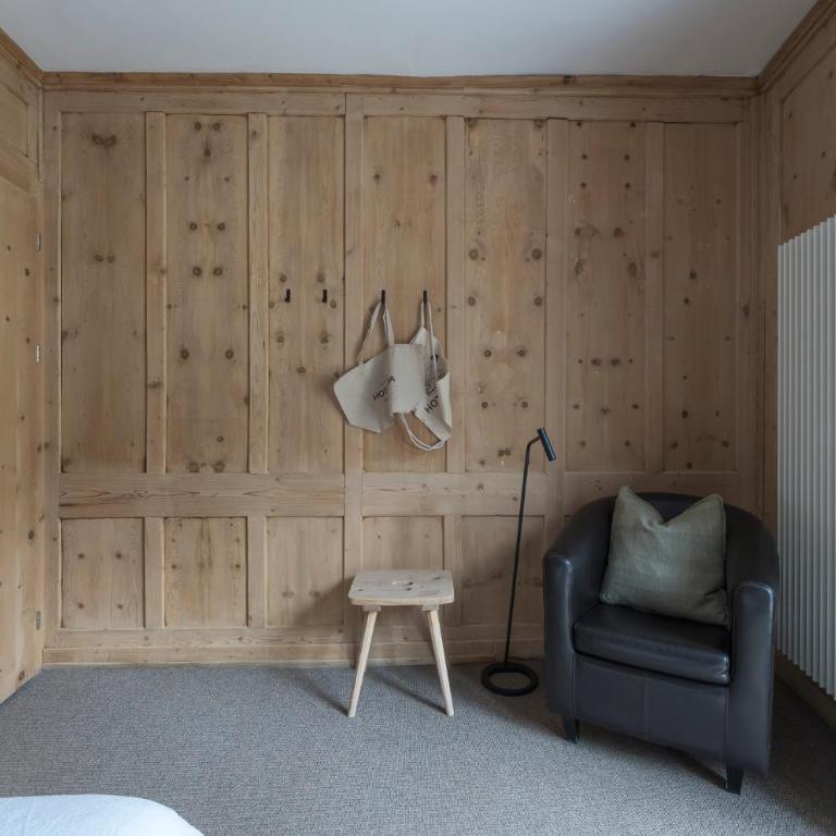 Boutique Hotel ÜJA - Doppelzimmer mit Balkon - 13