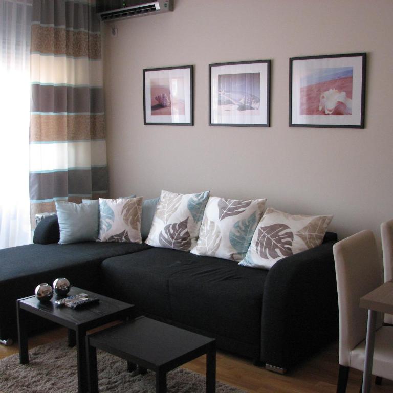 Apartment B&S - One-Bedroom Apartment with Balcony - 66