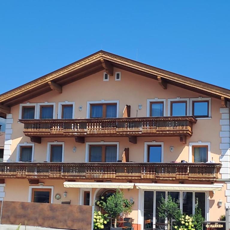 Apart Andrea - Appartamento con 2 Camere da Letto e Balcone - 1