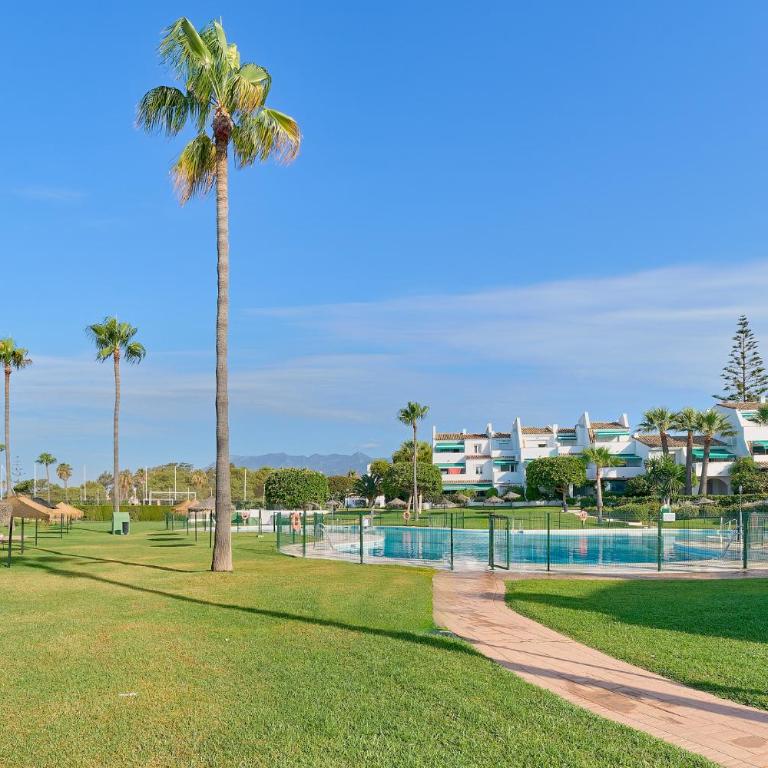 Marbella Lunamar Jardín 4Hab - Four-Bedroom Apartment - 10