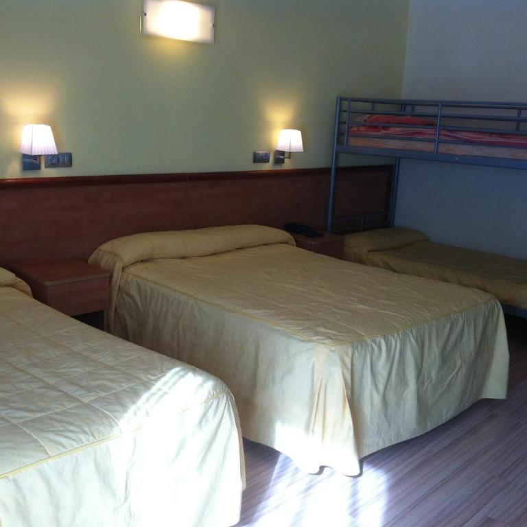 Hotel Ciutadella - Habitación Familiar - 6