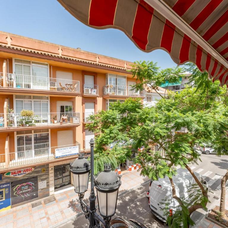 2-Bed in Heart of Los Boliches Pass the Keys - Apartamento de 2 dormitorios - 19