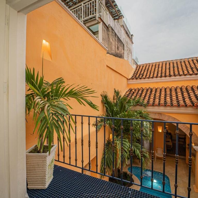Niña Maria pool House Plaza San Diego, Downtown! - Three-Bedroom House - 26