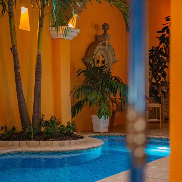 Niña Maria pool House Plaza San Diego, Downtown! - Three-Bedroom House - 39