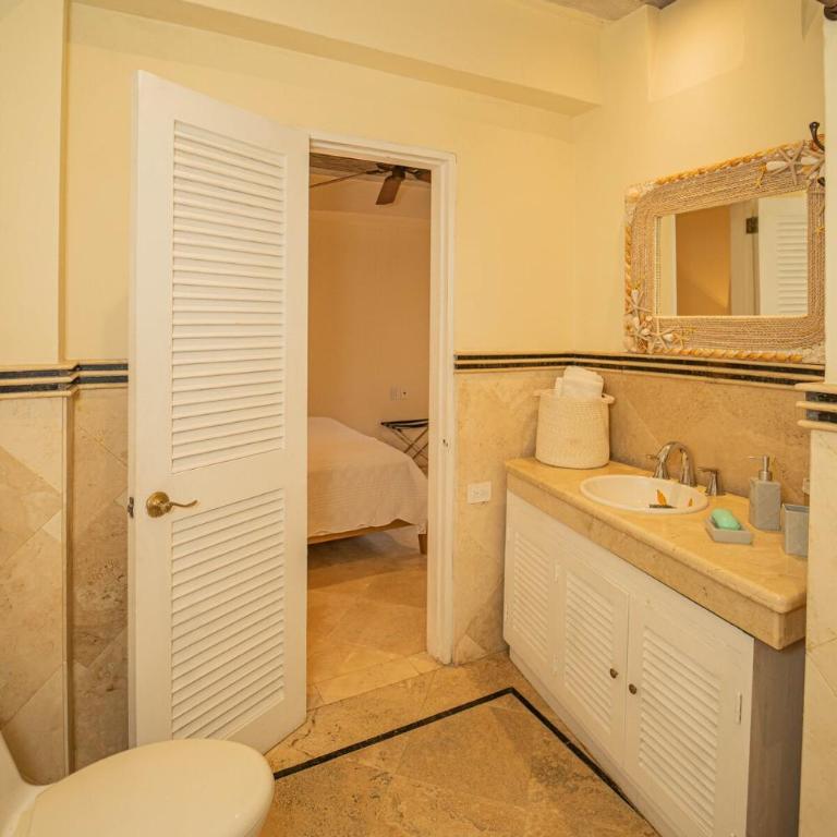 Niña Maria pool House Plaza San Diego, Downtown! - Three-Bedroom House - 19