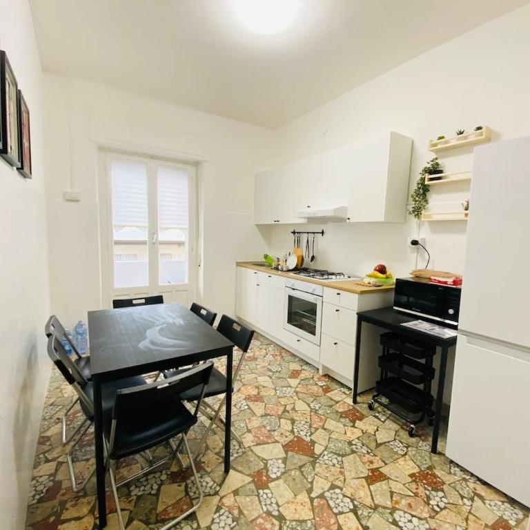Ama Cagliari - Appartamento con 3 Camere da Letto - 1