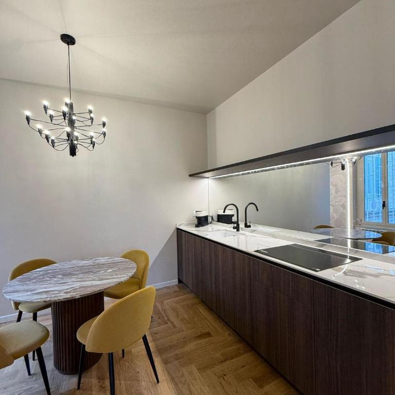 Roma 77 Luxury Suite - Appartamento con 1 Camera da Letto - 3