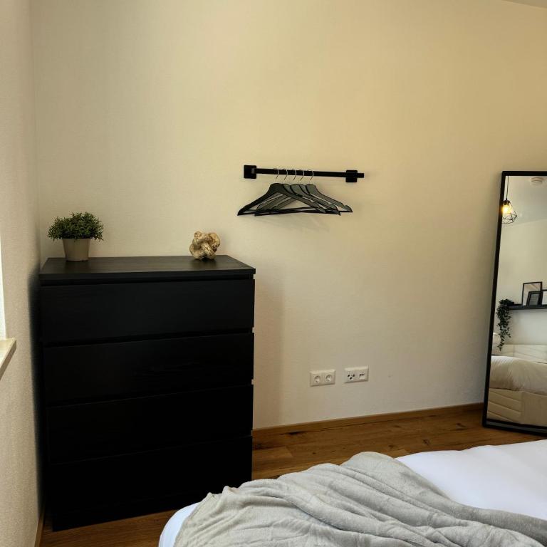 Neubau, Bergpanorama, gute Lage, Tiefgarage - Apartment mit 2 Schlafzimmern - 16