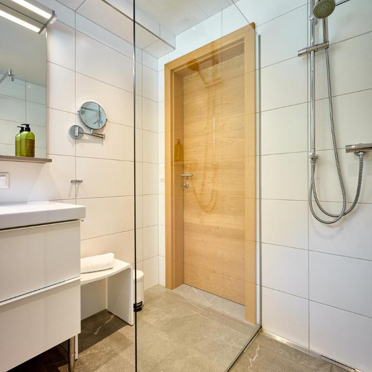 Apartments Hohenberger Mallnitz - Bahnhofsshuttle bei An- und Abreise inklusive - Apartment mit Aussicht und Balkon - 2