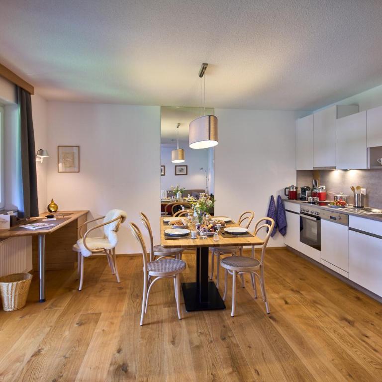 Apartments Hohenberger Mallnitz - Bahnhofsshuttle bei An- und Abreise inklusive - Apartment mit Aussicht und Balkon - 4