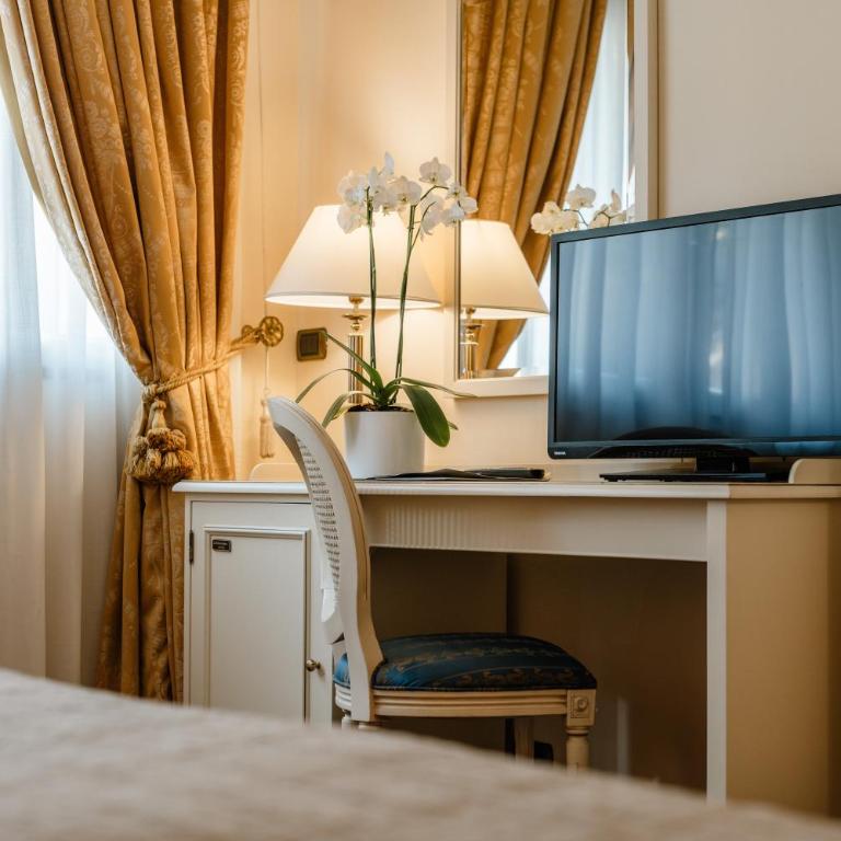 Hotel Savoy Palace - Camera Matrimoniale Classic - 2