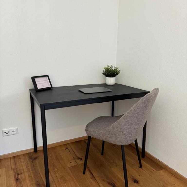 Neubau, Bergpanorama, gute Lage, Tiefgarage - Apartment mit 2 Schlafzimmern - 17