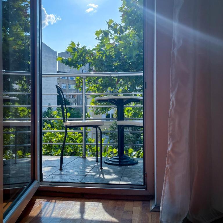 Yugo & Slavija - Deluxe One-Bedroom Apartment with City View - 30