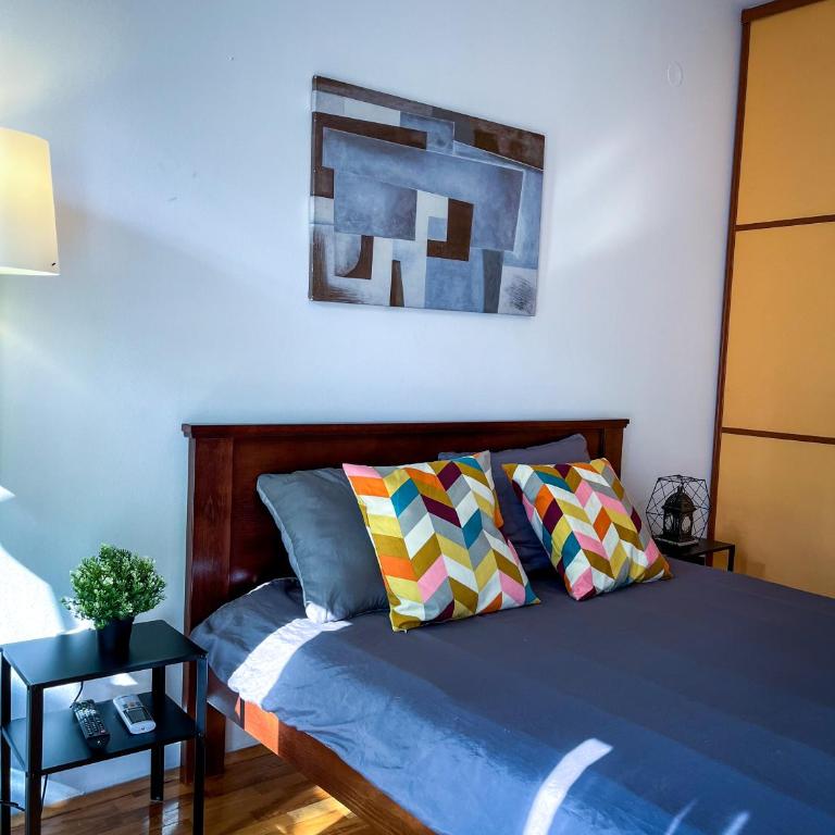 Yugo & Slavija - Deluxe One-Bedroom Apartment with City View - 45