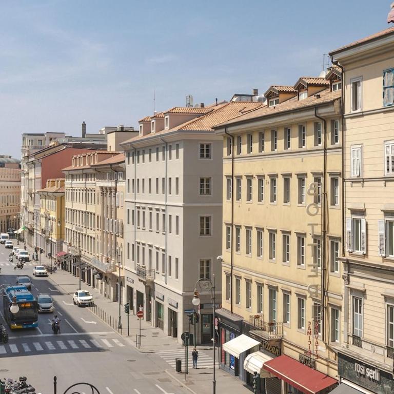 Corso Italia Elegant Suite with View Fiber Wifi - Appartamento con 1 Camera da Letto - 15